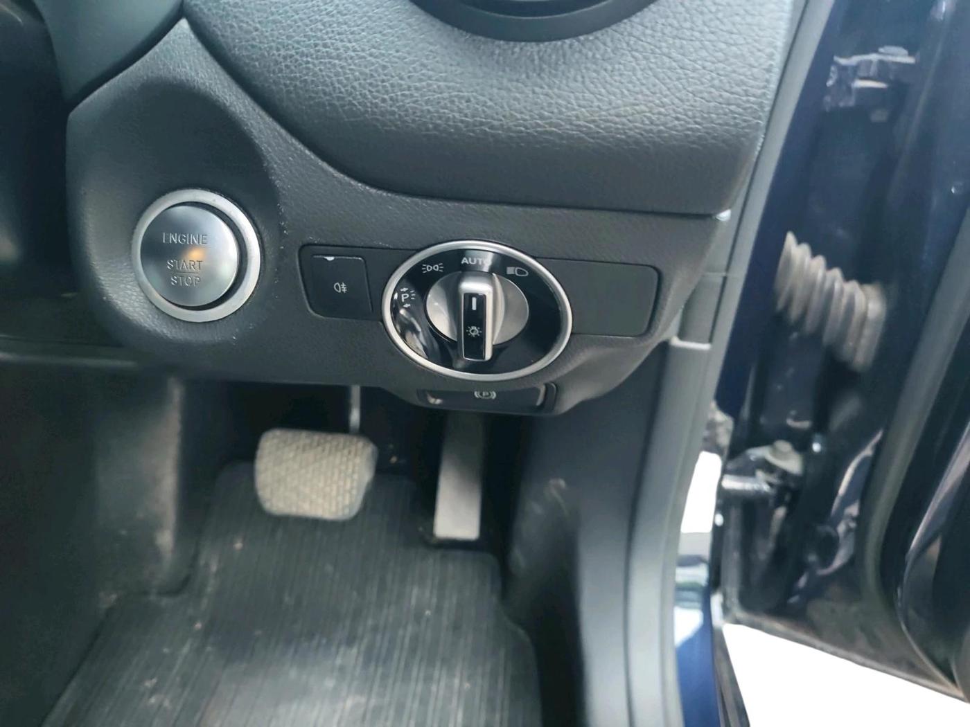 2019 Mercedes Benz GLA Class 200 d Style, Diesel, Automatic, 53,793 km, interior