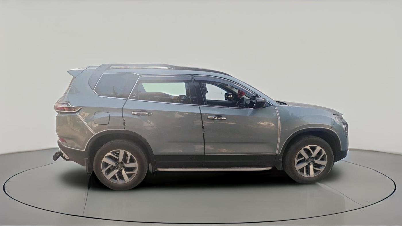 2023 Tata Safari XZA PLUS O 6STR, Diesel, Automatic, 66,611 km, exterior