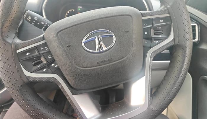 2023 Tata Safari XZA PLUS O 6STR, Diesel, Automatic, 66,611 km, interior