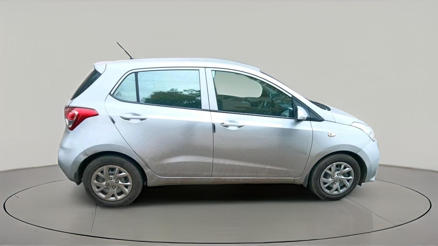 2017 Hyundai Grand i10 SPORTZ 1.2 KAPPA VTVT, Petrol, Manual, 42,001 km, exterior