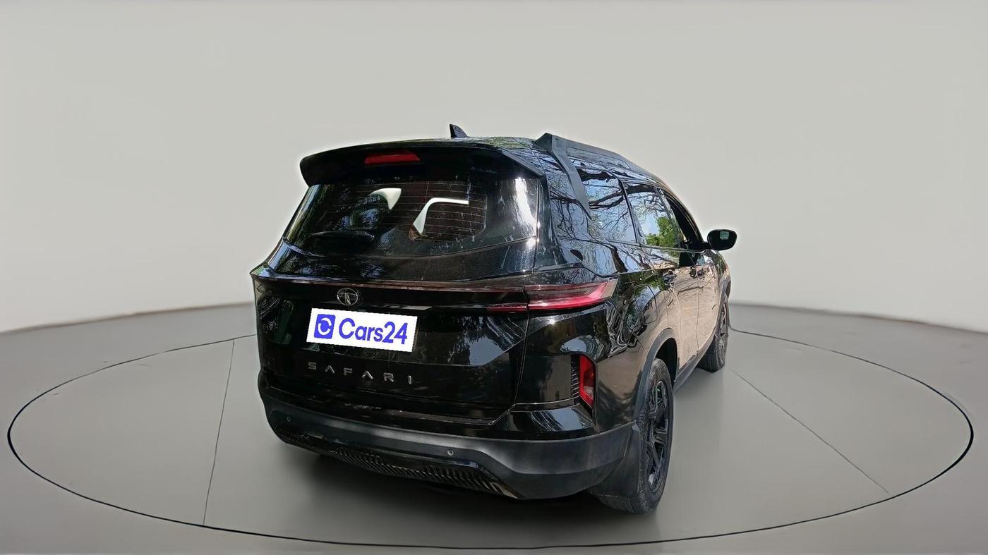 2023 Tata Safari ACCOMPLISHED PLUS 6 STR DARK EDITION, Diesel, Manual, 71,606 km, exterior