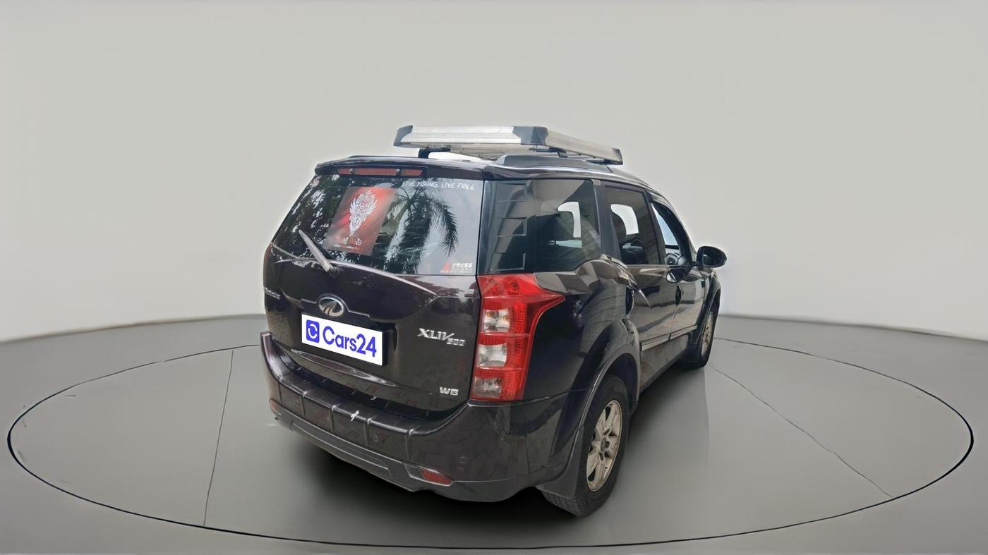 2014 Mahindra XUV500 W8, Diesel, Manual, 1,55,295 km, exterior