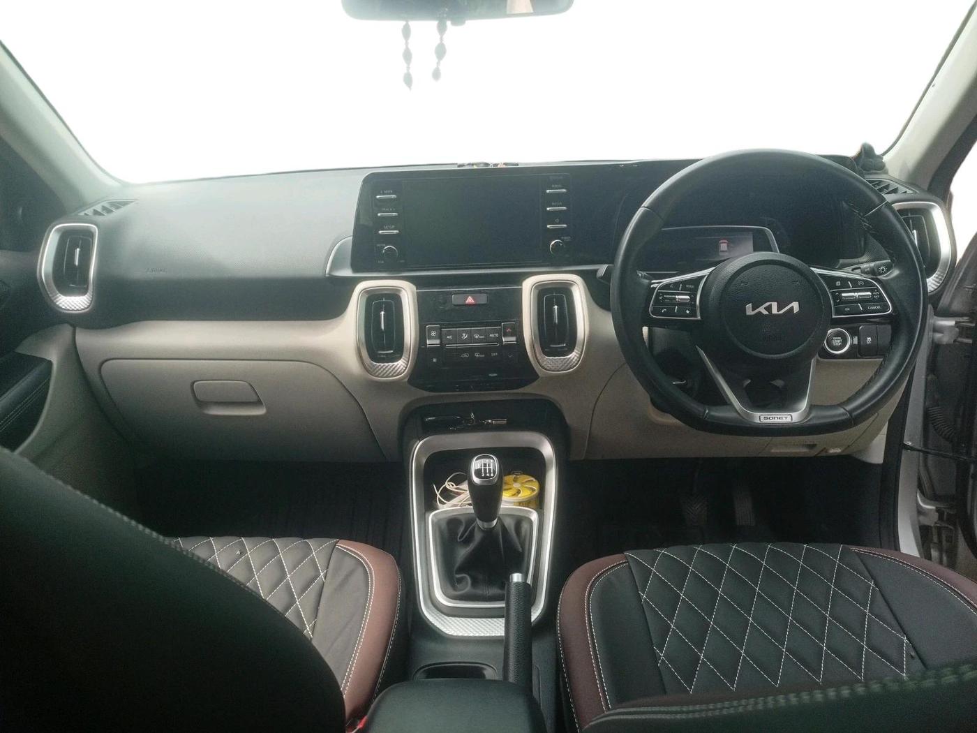 2023 KIA SONET HTX 1.0 IMT, Petrol, Manual, 23,875 km, interior