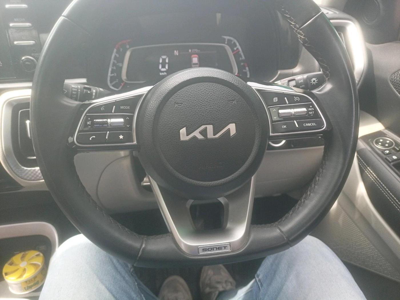 2023 KIA SONET HTX 1.0 IMT, Petrol, Manual, 23,875 km, interior