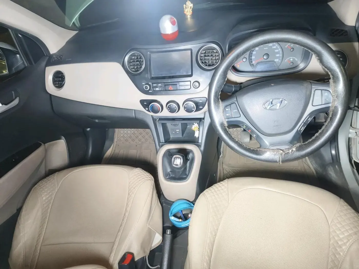 2018 Hyundai Xcent SX 1.2, Petrol, Manual, 98,952 km, interior