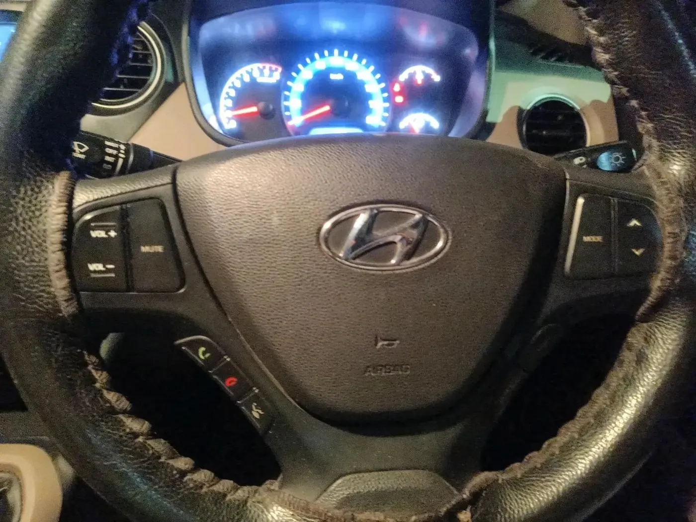 2018 Hyundai Xcent SX 1.2, Petrol, Manual, 98,952 km, interior