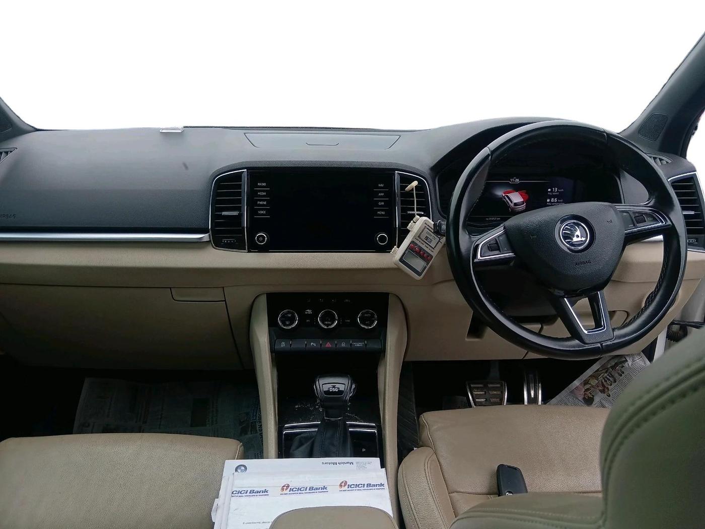 2020 Skoda Karoq STYLE 1.5 TSI AT, Petrol, Automatic, 1,01,297 km, interior
