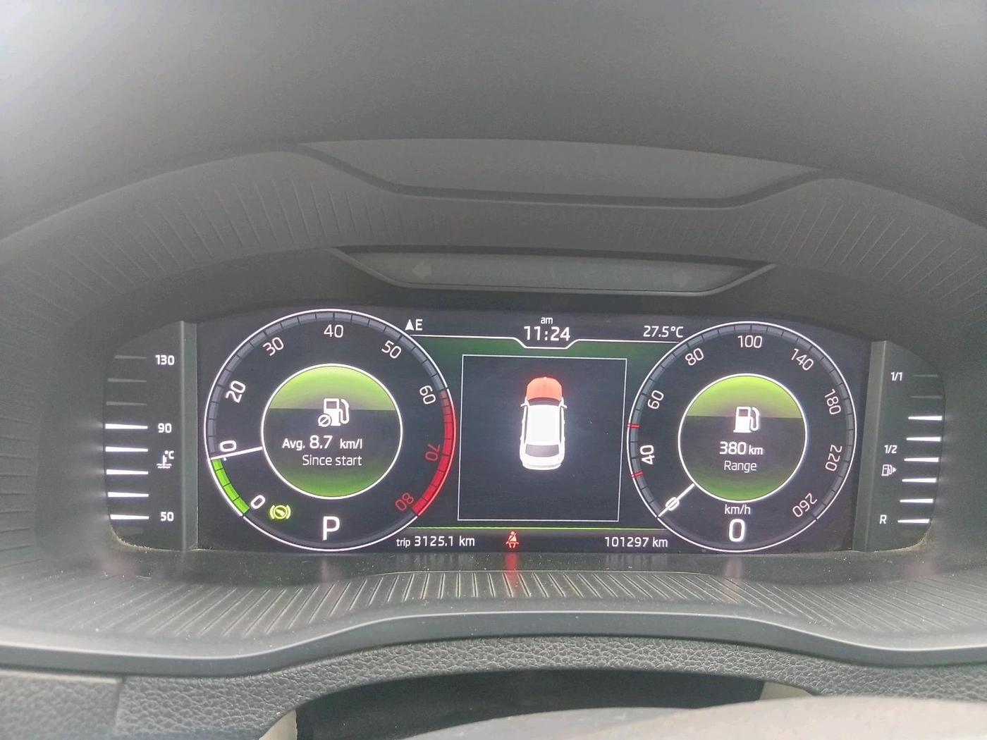 2020 Skoda Karoq STYLE 1.5 TSI AT, Petrol, Automatic, 1,01,297 km, interior