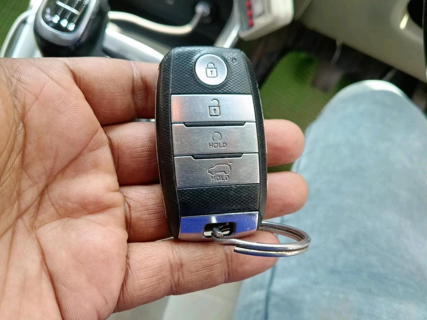 2021 KIA SONET HTX 1.5, Diesel, Manual, 3,79,298 km, interior