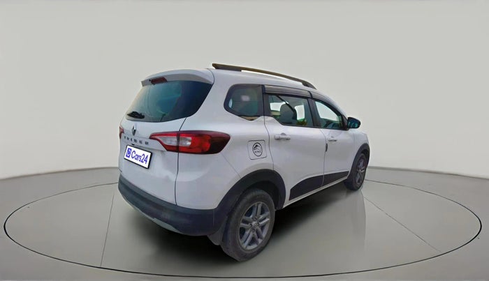 2022 Renault TRIBER RXZ, Petrol, Manual, 25,500 km, exterior