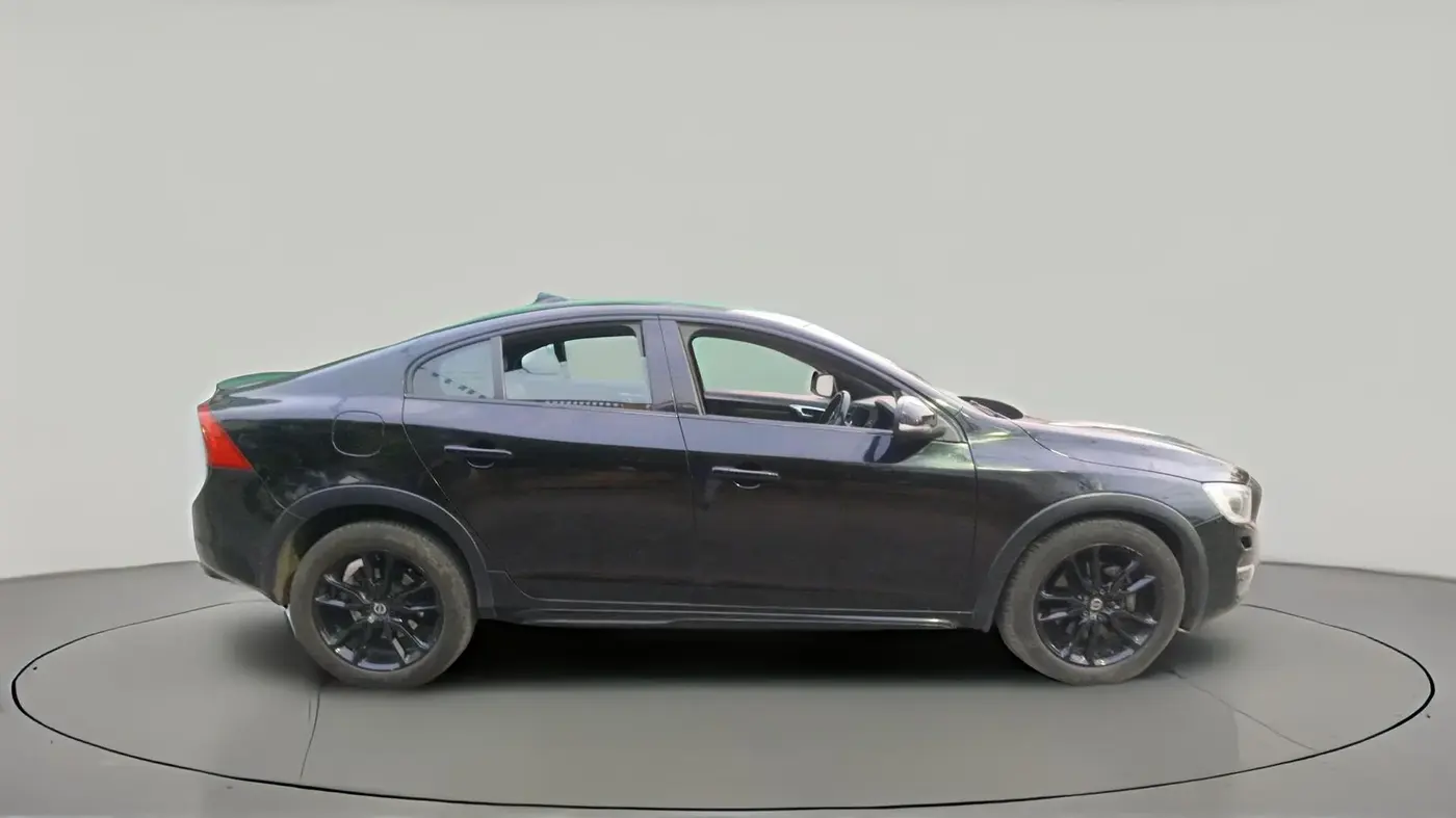 2016 Volvo S60 CROSS COUNTRY INSCRIPTION, Diesel, Automatic, 73,589 km, exterior