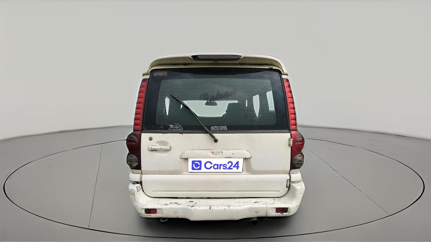 2008 Mahindra Scorpio VLX 2WD, Diesel, Manual, 38,148 km, exterior