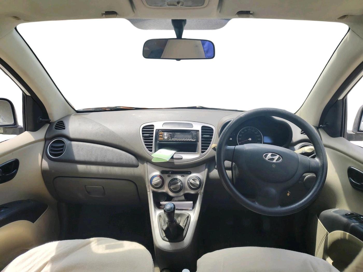 2015 Hyundai i10 MAGNA 1.1, Petrol, Manual, 81,444 km, interior