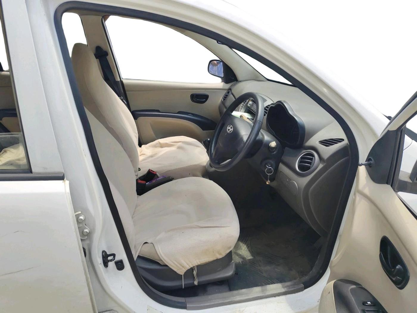 2015 Hyundai i10 MAGNA 1.1, Petrol, Manual, 81,444 km, interior