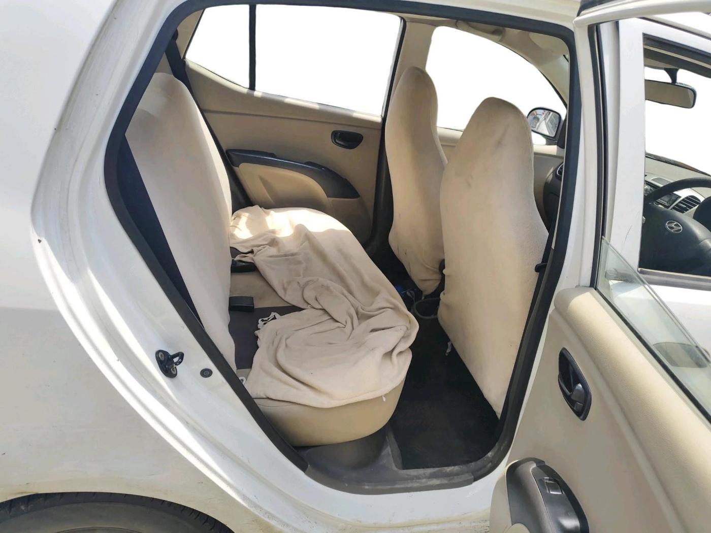 2015 Hyundai i10 MAGNA 1.1, Petrol, Manual, 81,444 km, interior