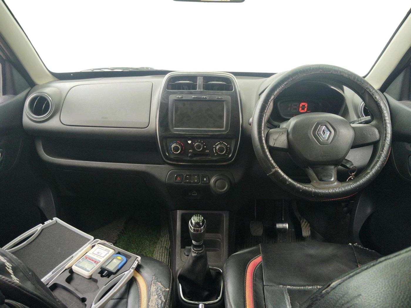 2019 Renault Kwid RXT 1.0 (O), Petrol, Manual, 1,01,023 km, interior