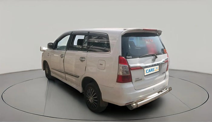 2011 Toyota Innova 2.5 G4 8 STR, Diesel, Manual, 2,71,710 km, exterior