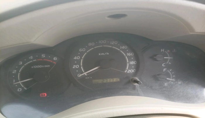 2011 Toyota Innova 2.5 G4 8 STR, Diesel, Manual, 2,71,710 km, interior