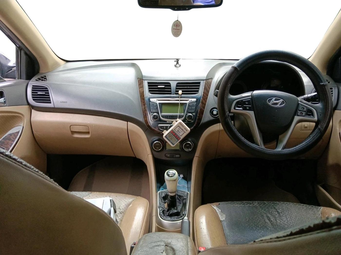 2012 Hyundai Verna FLUIDIC 1.6 CRDI SX, Diesel, Manual, 1,13,726 km, interior