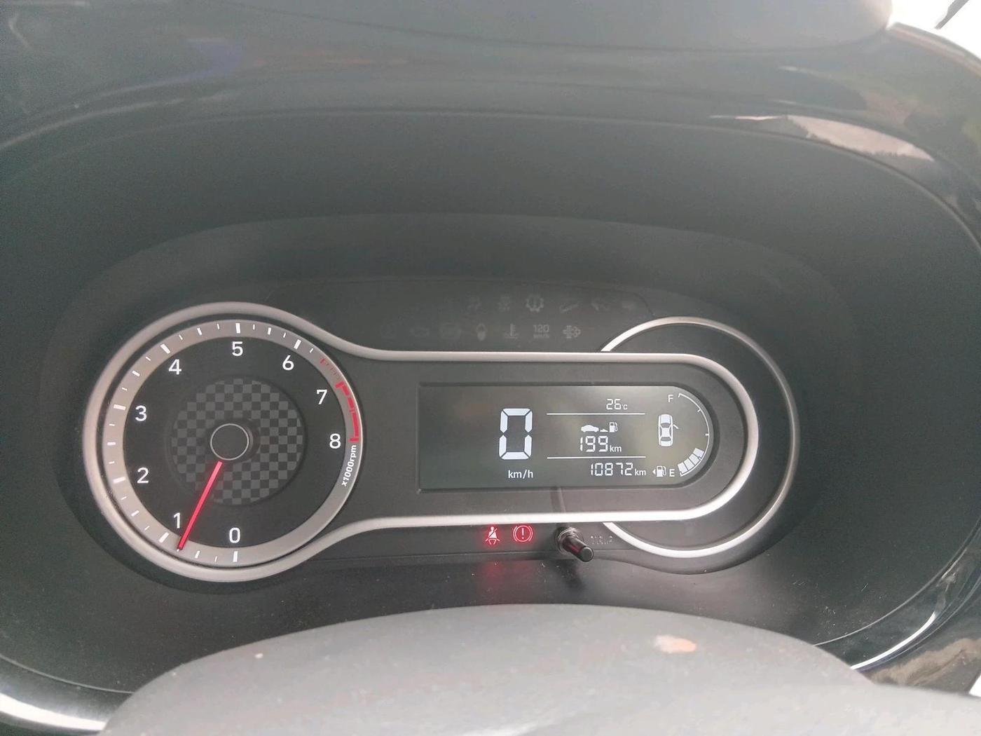 2022 Hyundai GRAND I10 NIOS SPORTZ 1.2 KAPPA VTVT, Petrol, Manual, 10,872 km, interior