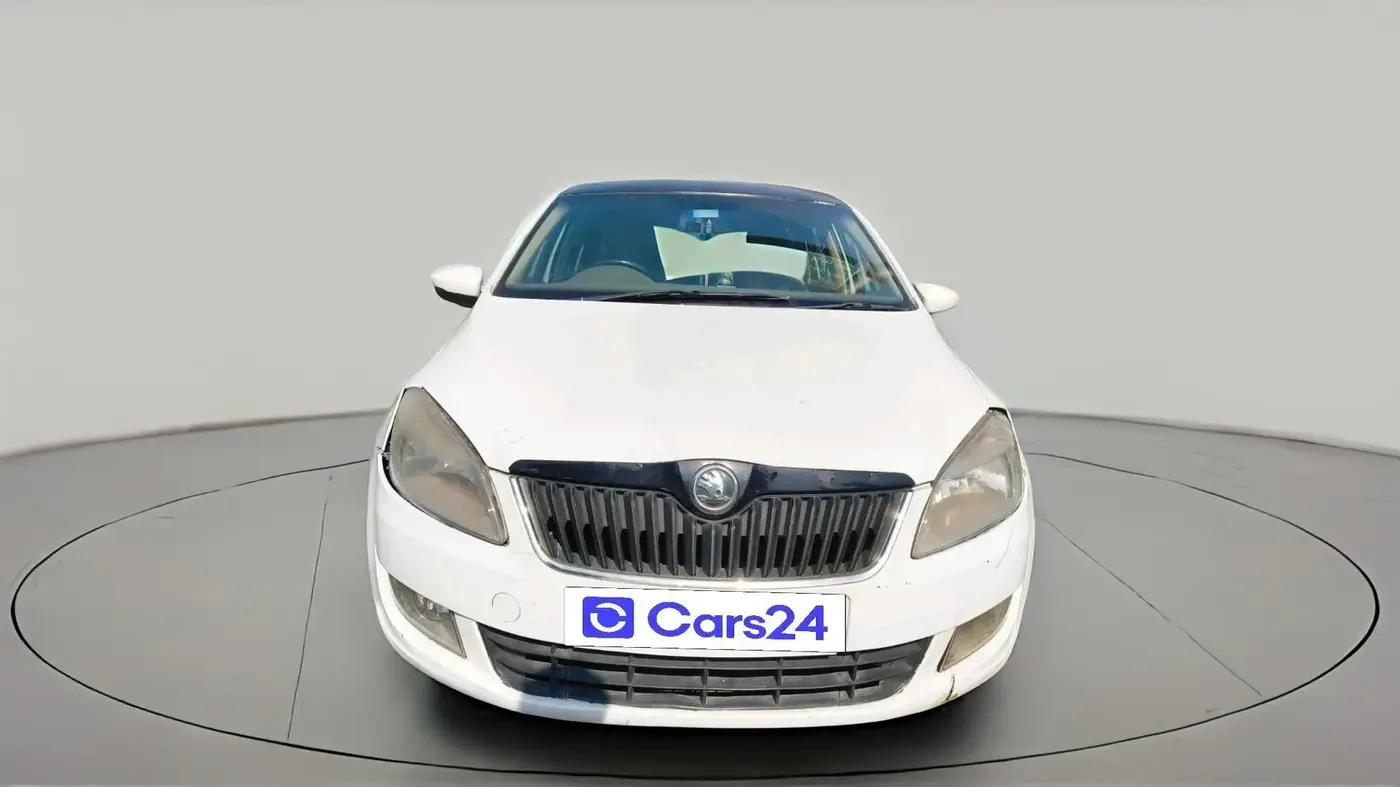 2015 Skoda Rapid AMBITION 1.5 TDI, Diesel, Manual, 1,98,200 km, exterior