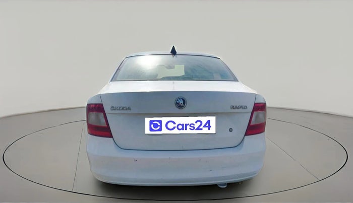 2015 Skoda Rapid AMBITION 1.5 TDI, Diesel, Manual, 1,98,200 km, exterior