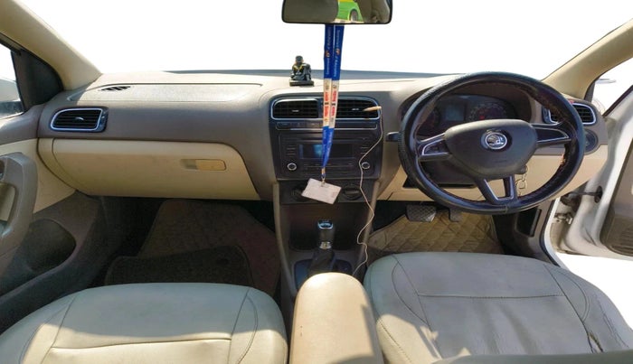 2015 Skoda Rapid AMBITION 1.5 TDI, Diesel, Manual, 1,98,200 km, interior