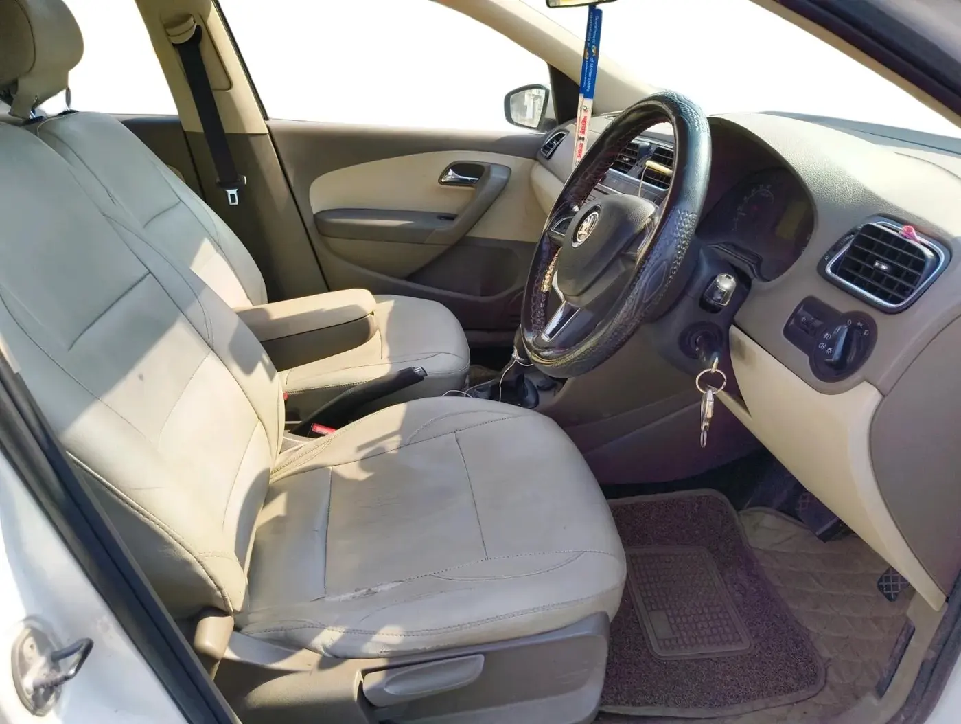 2015 Skoda Rapid AMBITION 1.5 TDI, Diesel, Manual, 1,98,200 km, interior