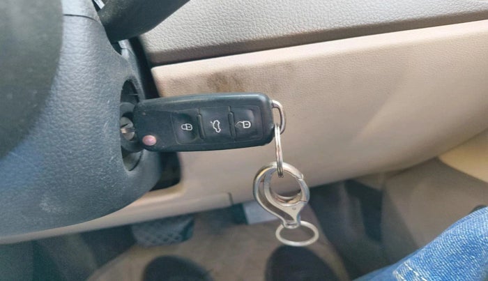 2015 Skoda Rapid AMBITION 1.5 TDI, Diesel, Manual, 1,98,200 km, interior