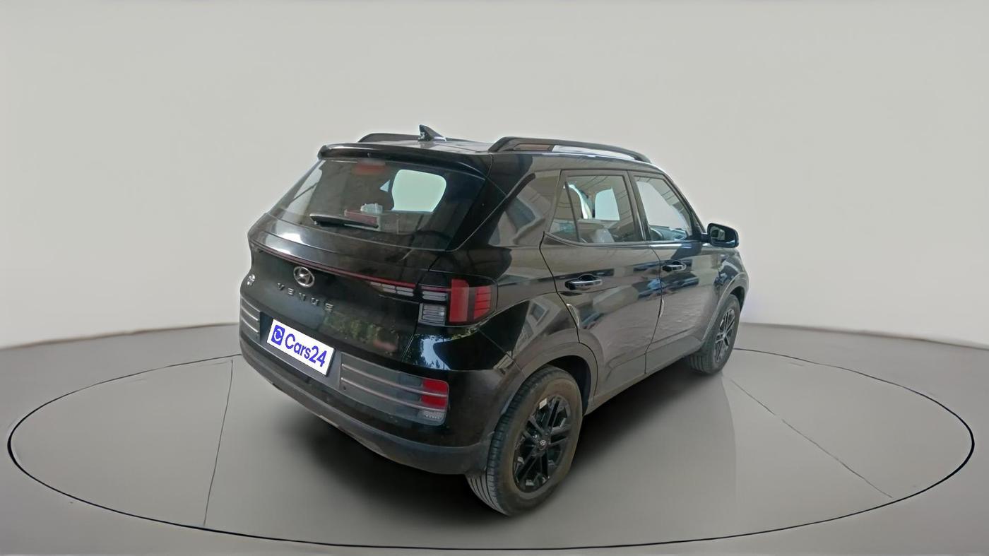 2024 Hyundai VENUE SX(O) 1.0 Turbo DCT Knight Edition, Petrol, Automatic, 24,210 km, exterior