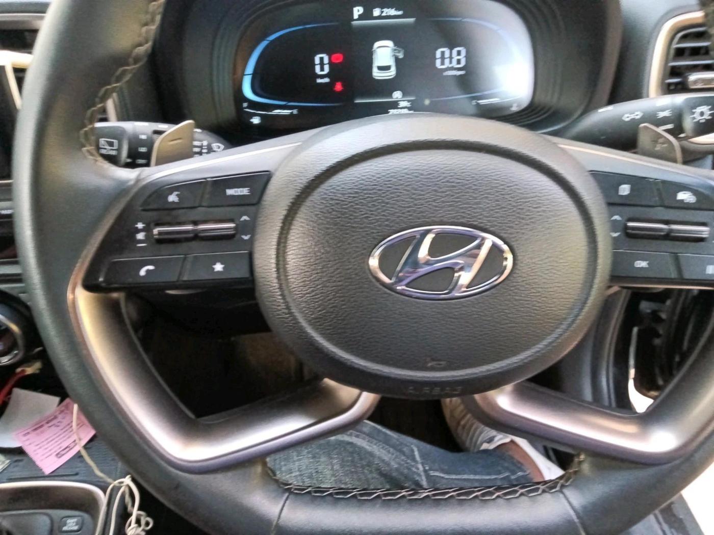 2024 Hyundai VENUE SX(O) 1.0 Turbo DCT Knight Edition, Petrol, Automatic, 24,210 km, interior