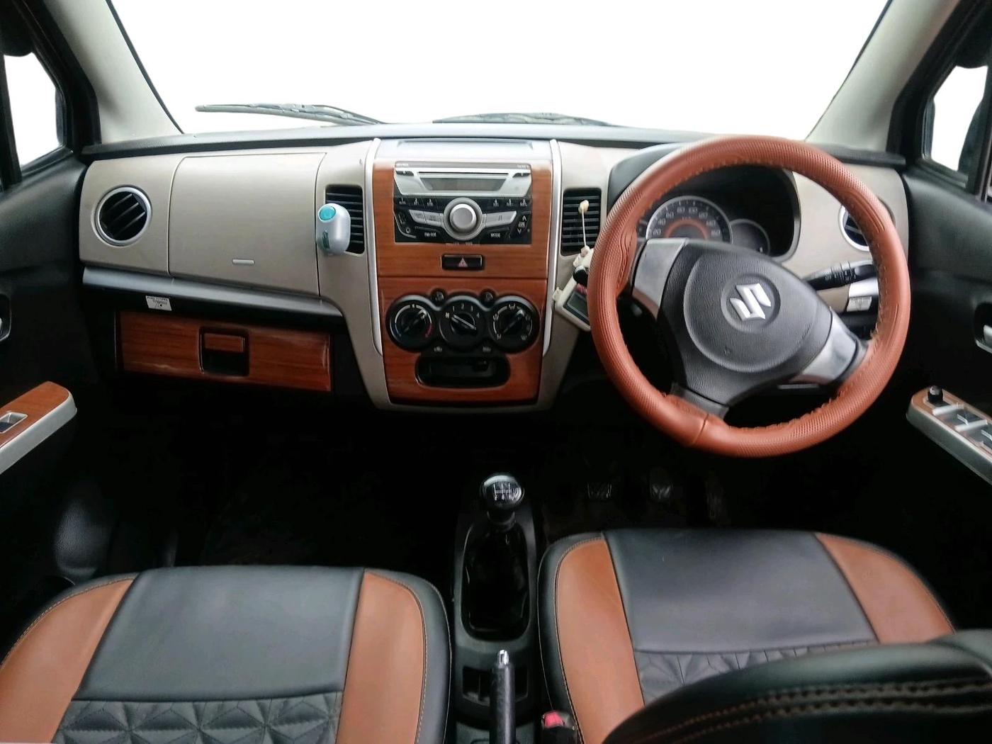 2014 Maruti Wagon R 1.0 VXI, Petrol, Manual, 87,577 km, interior