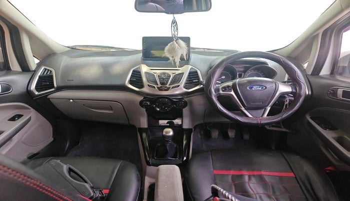 2015 Ford Ecosport TITANIUM 1.5L DIESEL, Diesel, Manual, 1,25,429 km, interior