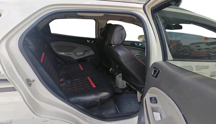 2015 Ford Ecosport TITANIUM 1.5L DIESEL, Diesel, Manual, 1,25,429 km, interior