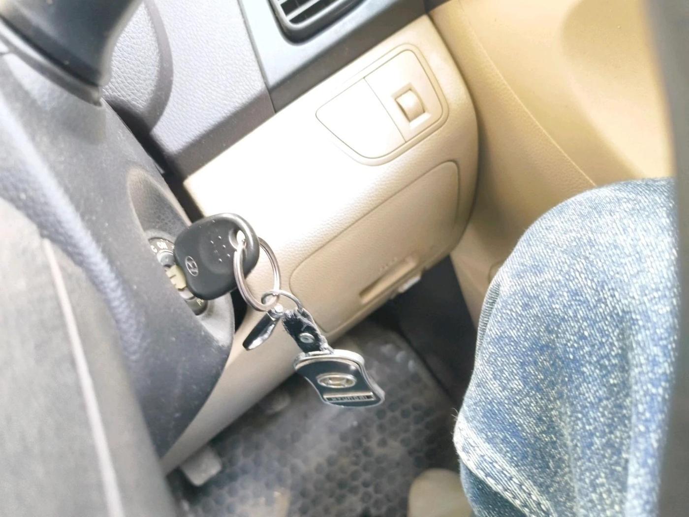 2012 Hyundai Eon ERA, Petrol, Manual, 33,200 km, interior