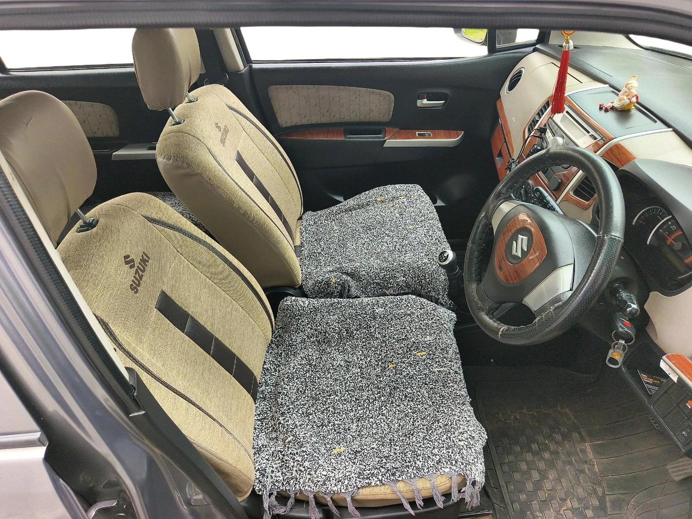 2016 Maruti Wagon R 1.0 VXI, Petrol, Manual, 88,230 km, interior