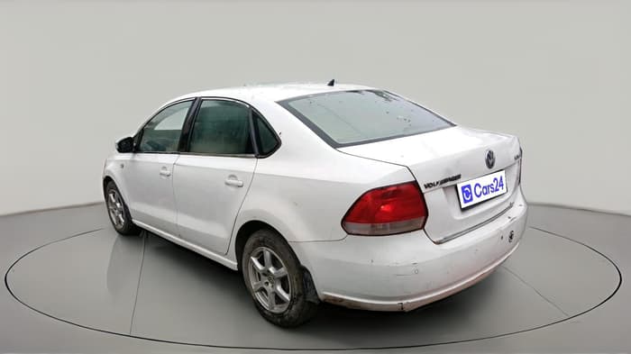 2014 Volkswagen Vento HIGHLINE DIESEL 1.6, Diesel, Manual, 80,951 km, exterior