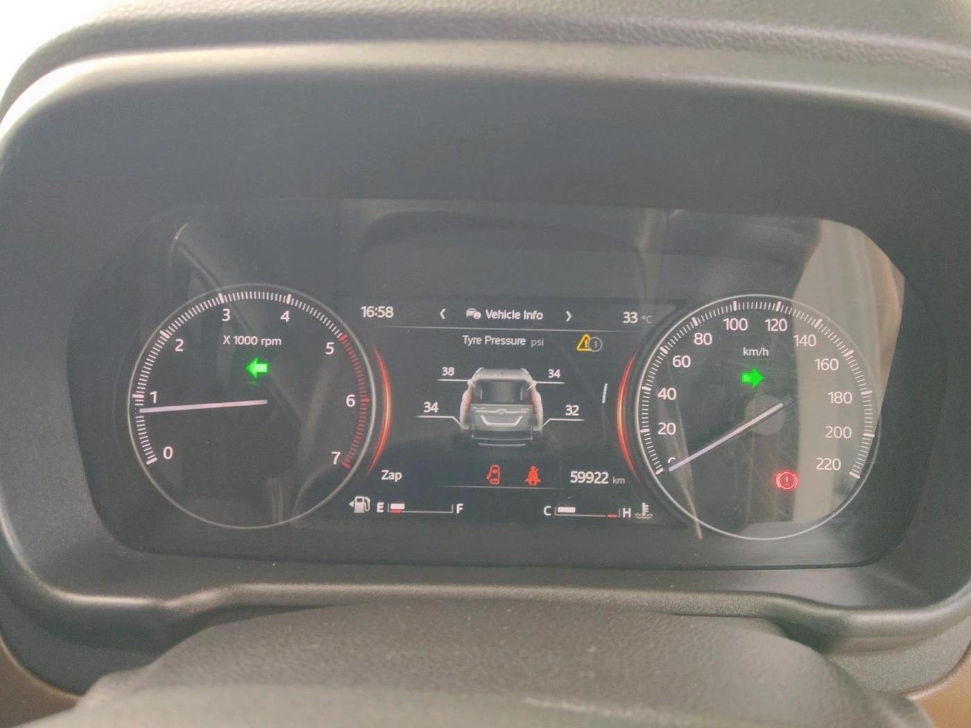 2023 Mahindra SCORPIO-N Z8 L DIESEL MT 2WD 6 STR, Diesel, Manual, 59,922 km, interior