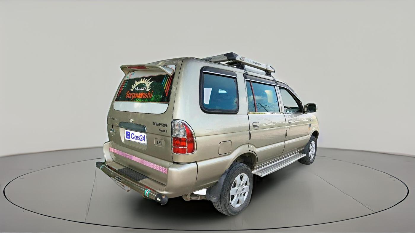 2014 Chevrolet Tavera NEO 3 LS 10 STR BS III, Diesel, Manual, 1,74,059 km, exterior