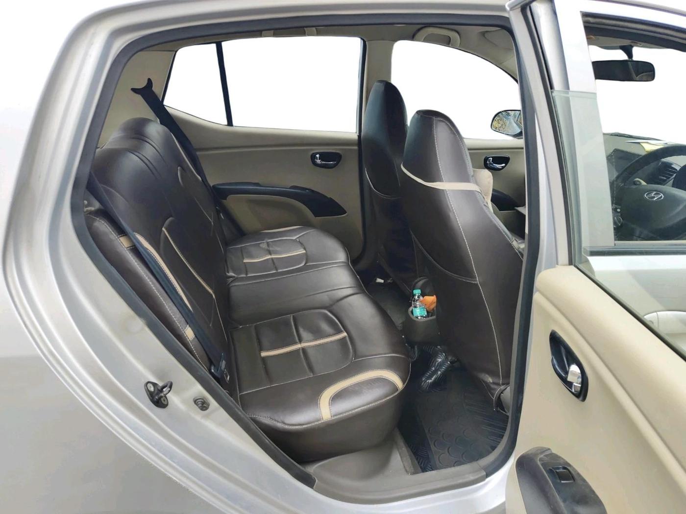 2012 Hyundai i10 MAGNA 1.1, Petrol, Manual, 52,393 km, interior