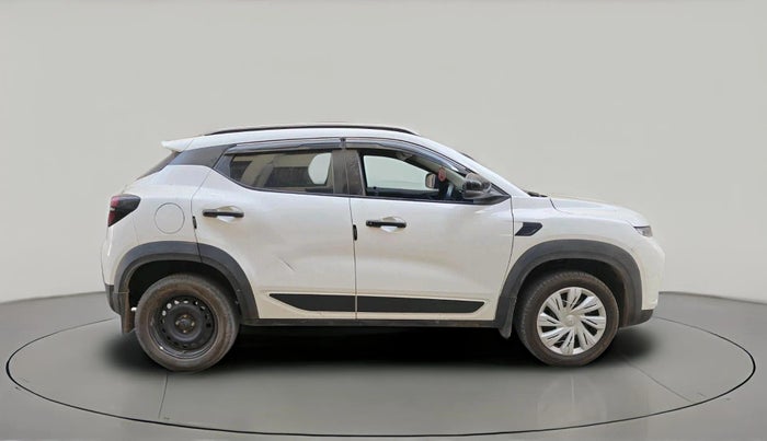 2022 Renault Kiger RXE MT, Petrol, Manual, 53,964 km, exterior