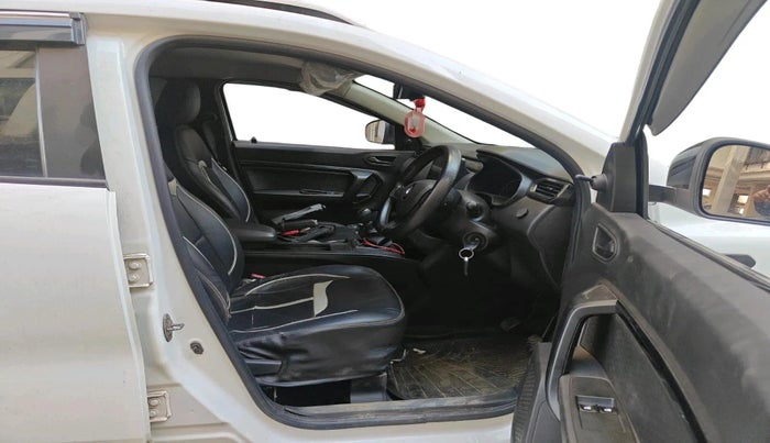 2022 Renault Kiger RXE MT, Petrol, Manual, 53,964 km, interior