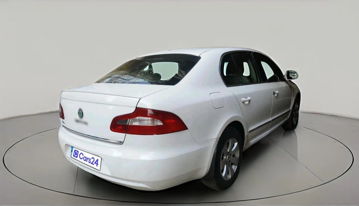 2012 Skoda Superb ELEGANCE 2.0 TDI CR AT, Diesel, Automatic, 1,01,498 km, exterior