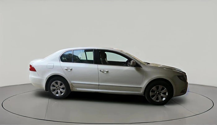 2012 Skoda Superb ELEGANCE 2.0 TDI CR AT, Diesel, Automatic, 1,01,498 km, exterior