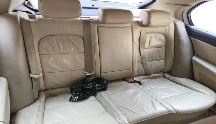 2012 Skoda Superb ELEGANCE 2.0 TDI CR AT, Diesel, Automatic, 1,01,498 km, interior