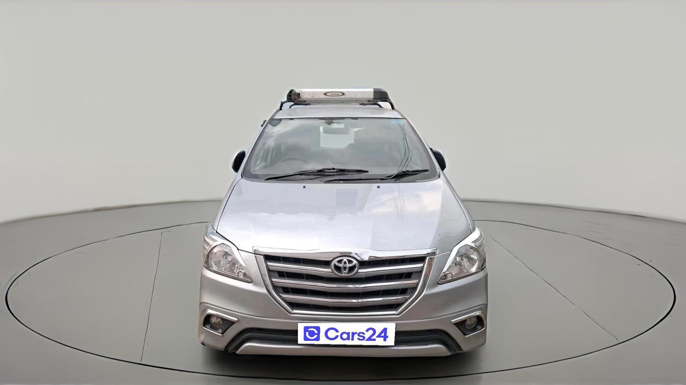2011 Toyota Innova V 2.5 7 STR, Diesel, Manual, 2,52,249 km, exterior