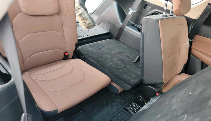 2023 MG HECTOR PLUS SHARP PRO 2.0 TURBO DIESEL 7 STR, Diesel, Manual, 87,942 km, interior