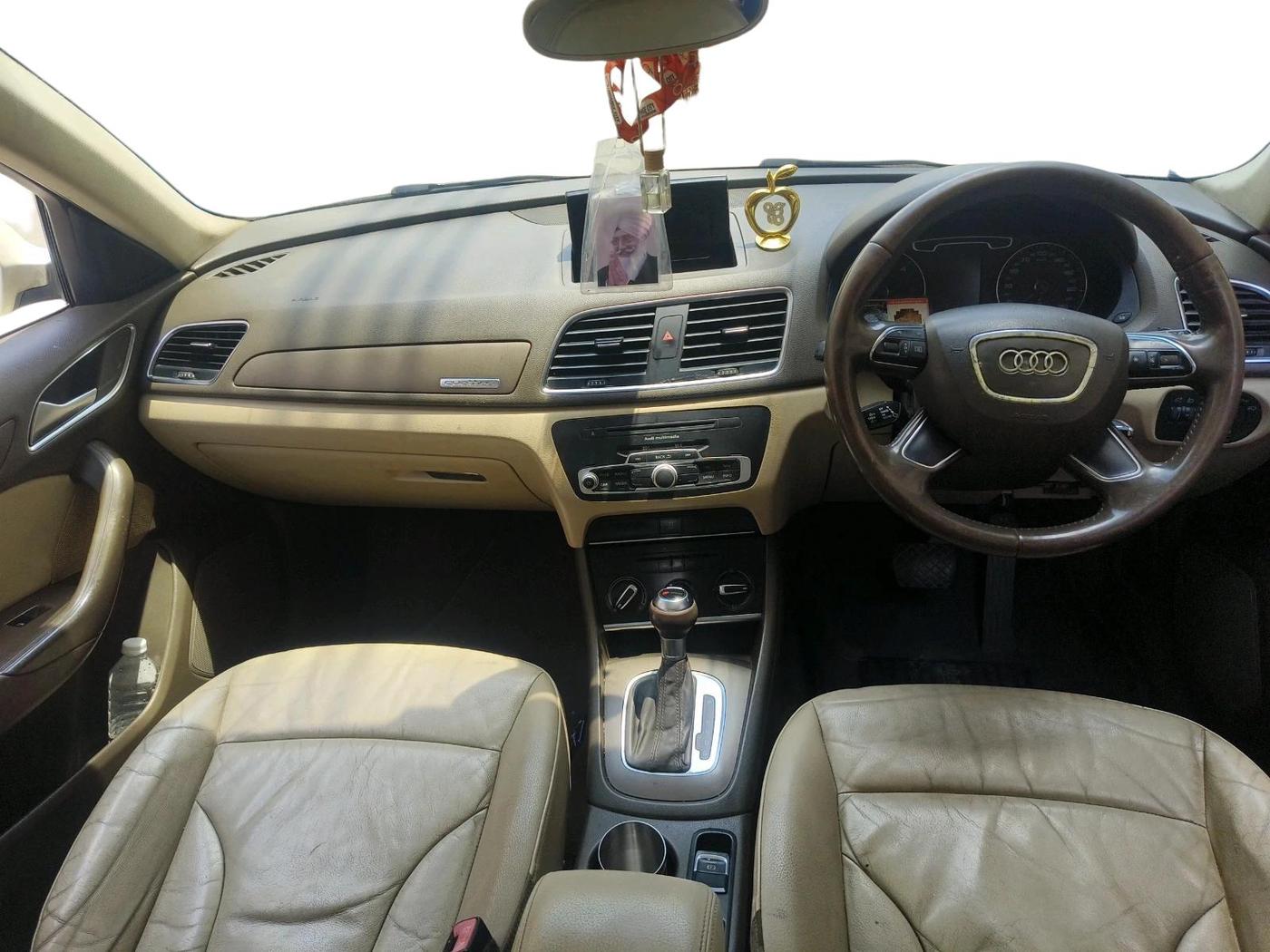 2012 Audi Q3 2.0 TDI QUATTRO, Diesel, Automatic, 1,01,146 km, interior