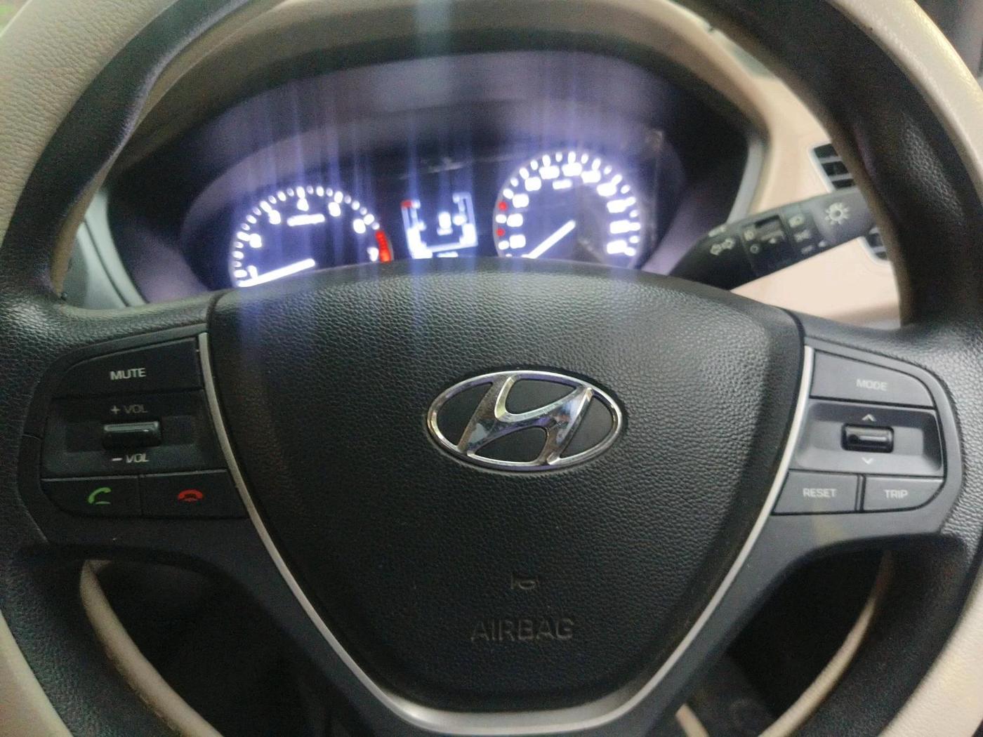 2016 Hyundai Elite i20 SPORTZ 1.2, Petrol, Manual, 18,245 km, interior