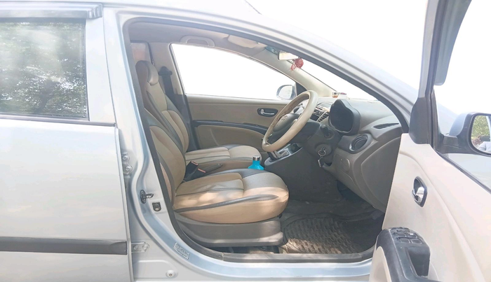 2011 Hyundai i10 MAGNA 1.2, Petrol, Manual, 75,241 km, interior